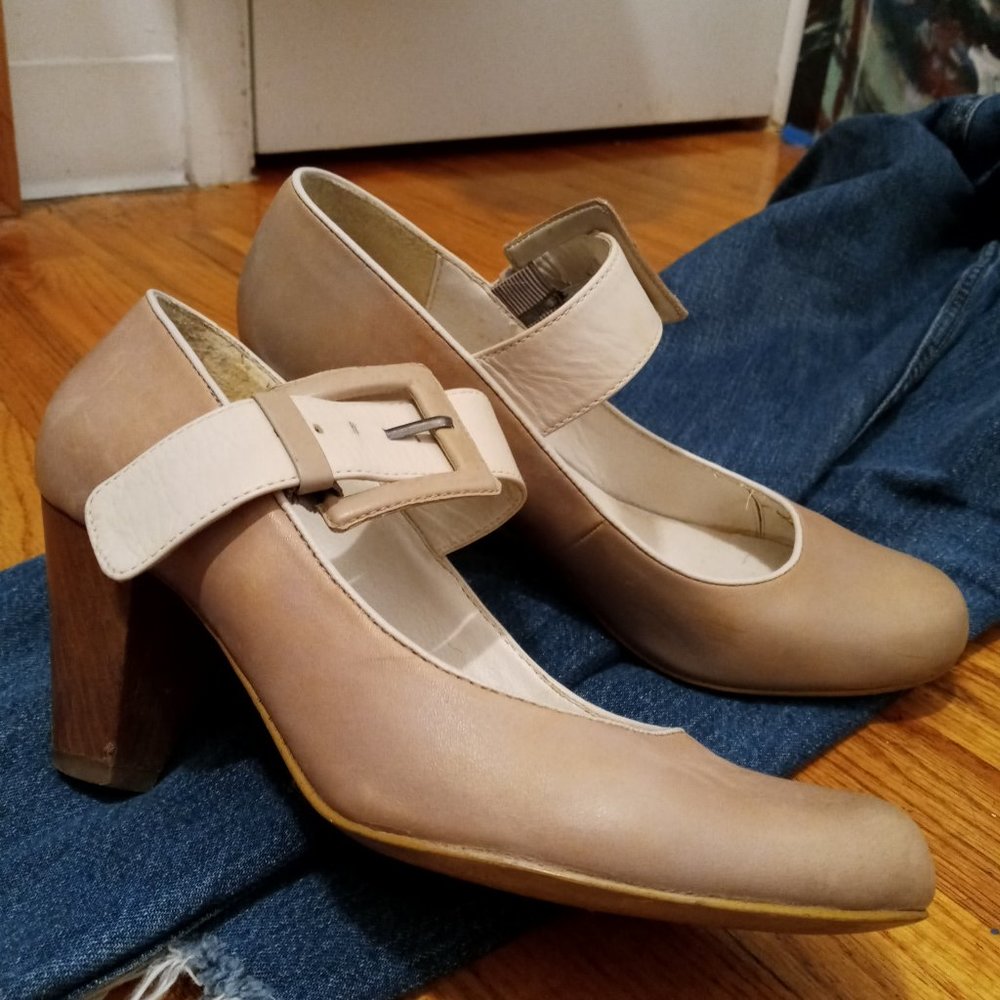 BIG BUCKLE Vintage Nude Heel 8
